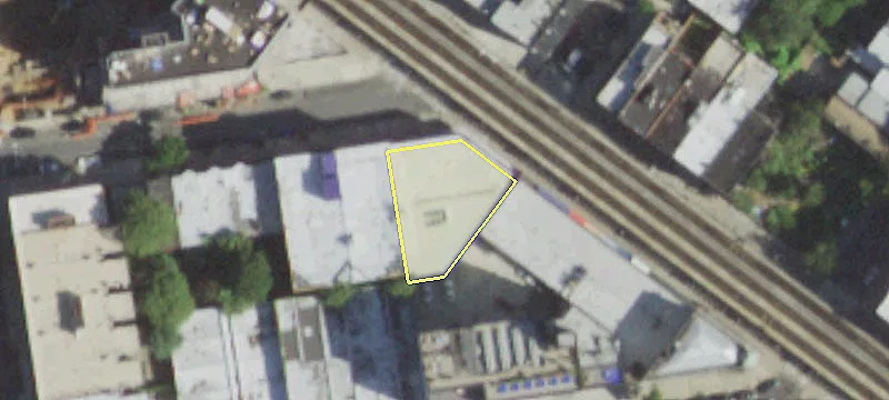 570 Van Buren St