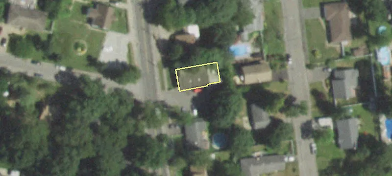 215 Ronkonkoma Ave