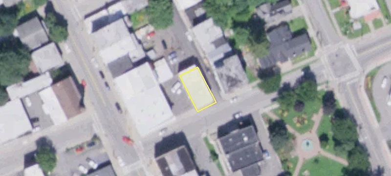 46 Riv St