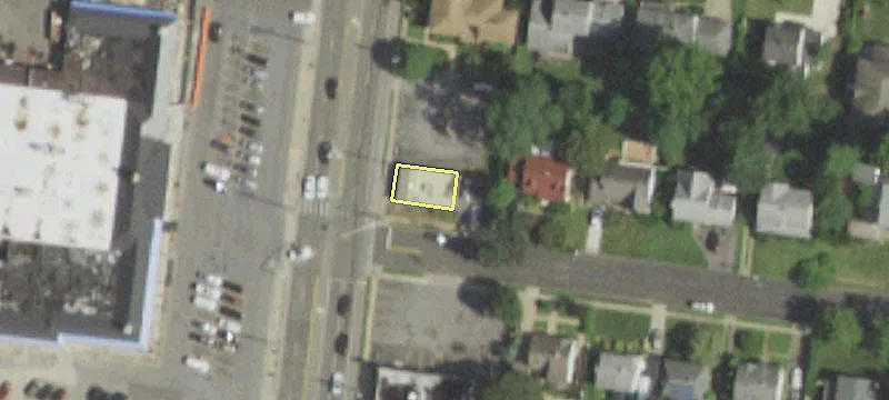 360 Willis Ave