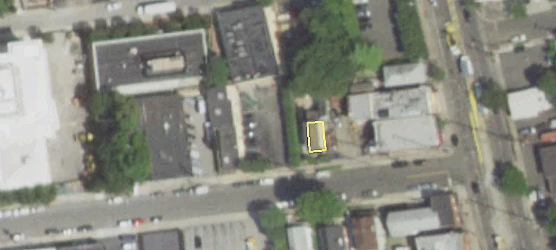 7 Davis Ave