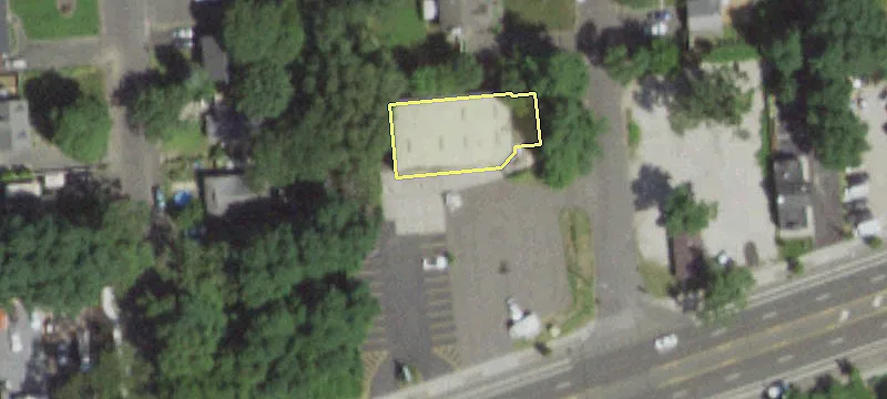 899 Middle Country Rd