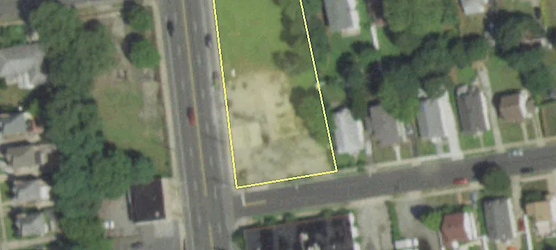 470 Main St