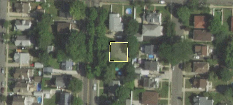 72 Nassau Blvd