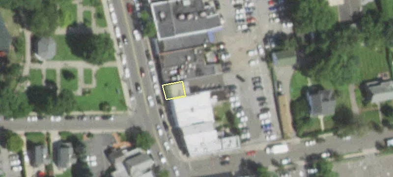 160 Plandome Rd