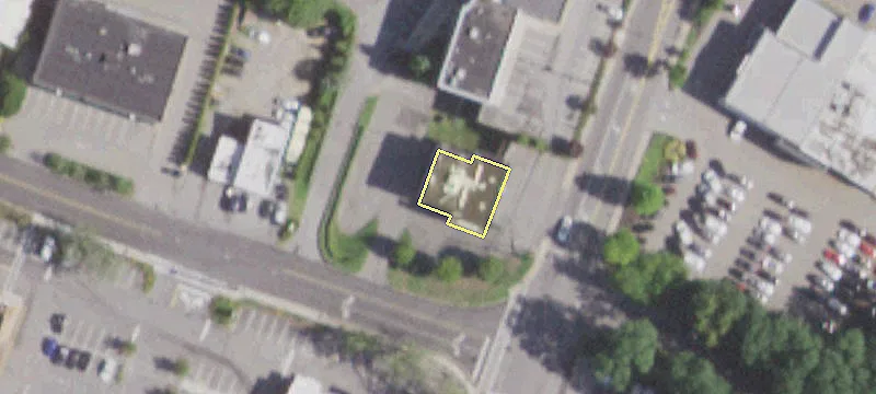 709 Bedford Rd