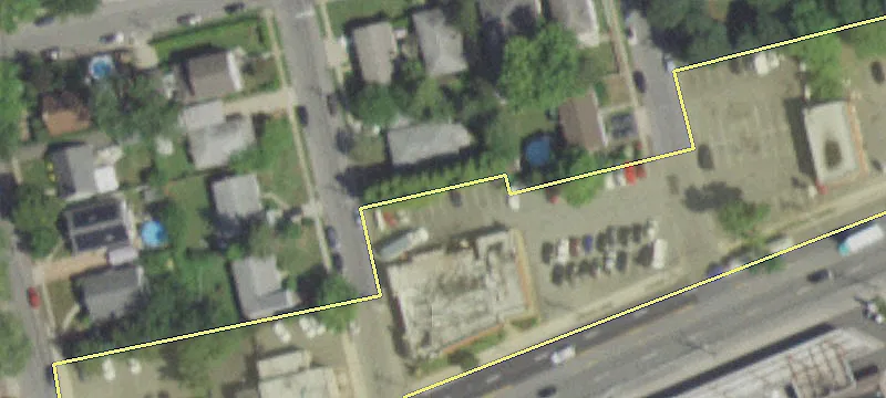 841 Old Country Rd