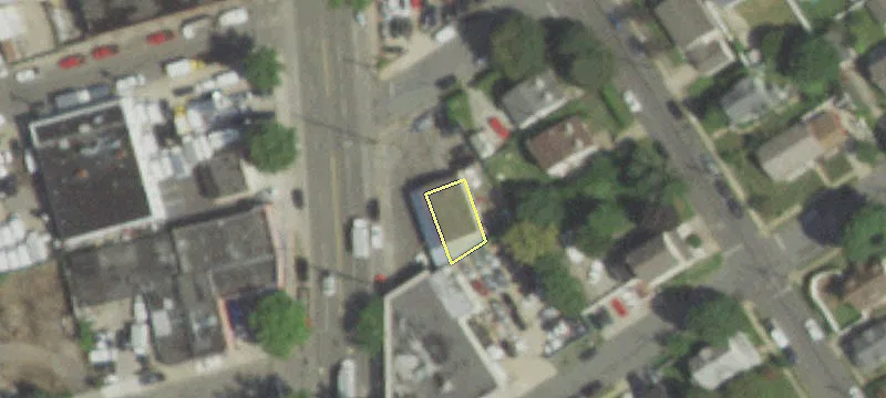 95 Denton Ave