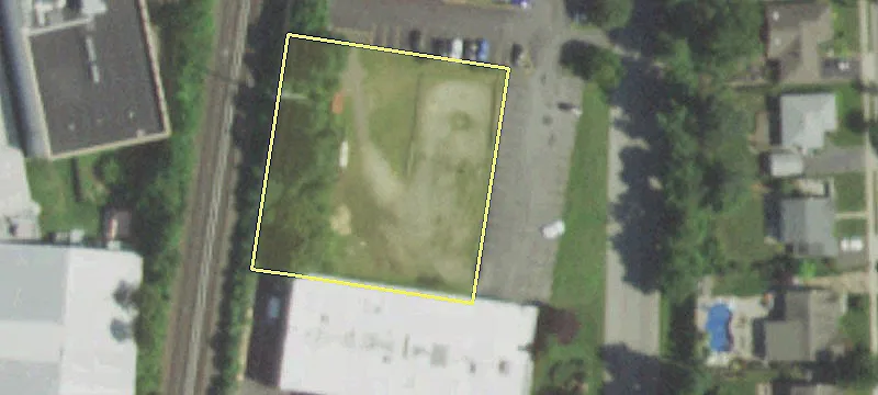 90 Gordon Dr