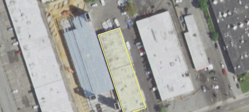1530 Old Country Rd