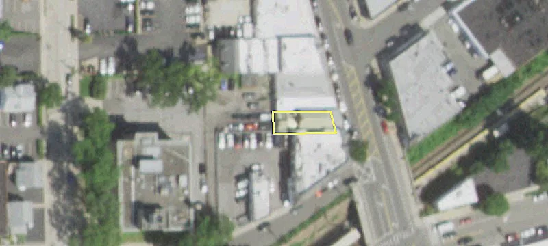 337-339 Plandome Rd