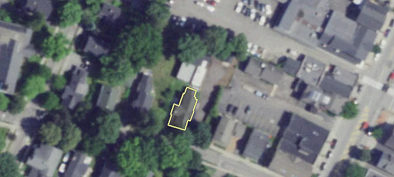 16 Lincoln Ave