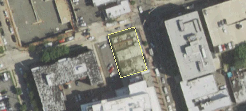 111 Mineola Blvd, Unit 121