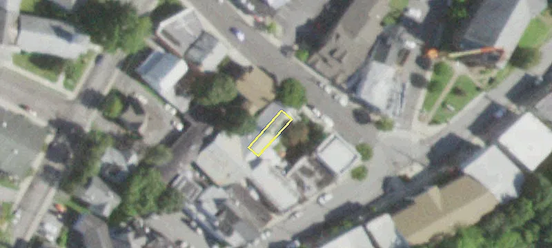 68 Main St