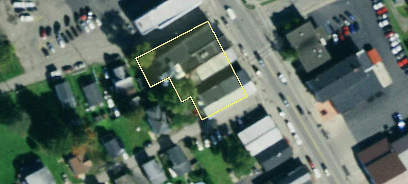 12 Main St