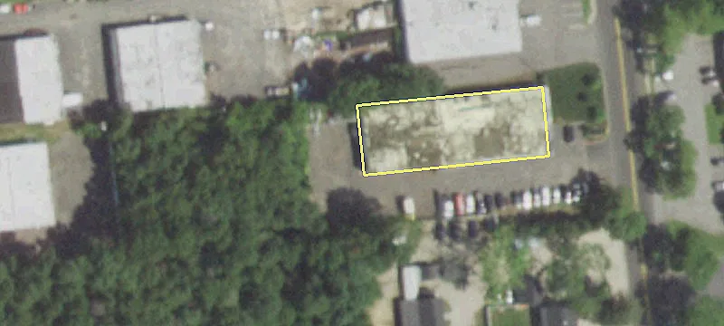 1560 Locust Ave