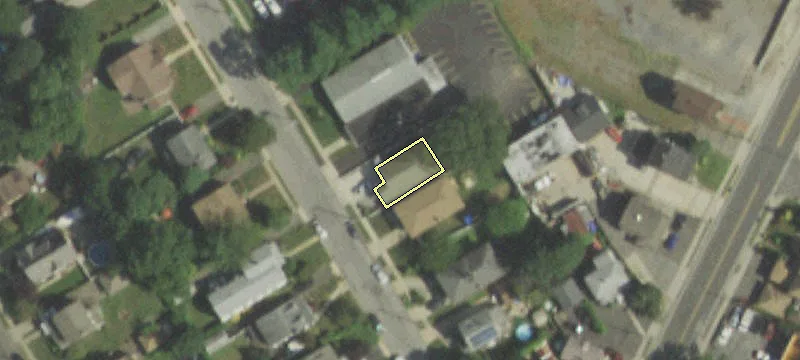 247 Woodlawn Rd