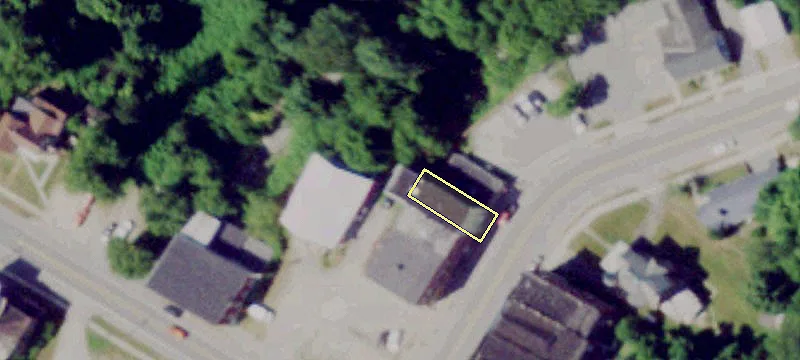 128 Commercial St