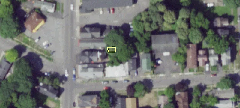 107 Carbon St