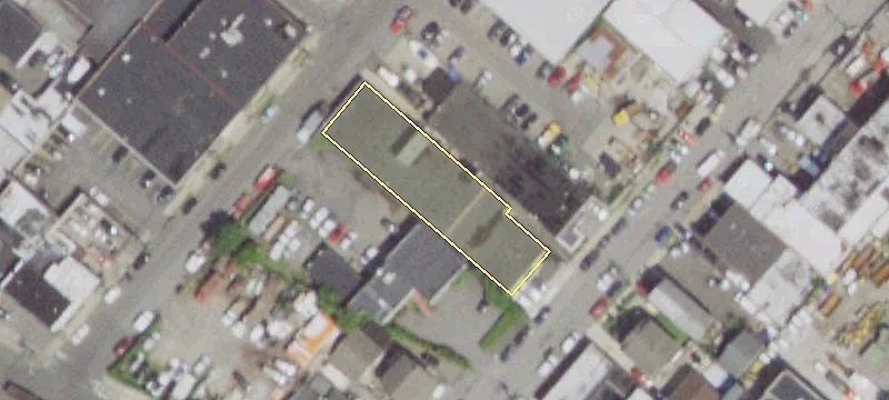 329 Ctr Ave