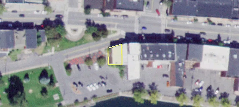 13 Water St