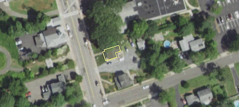 199 Blue Pt Ave