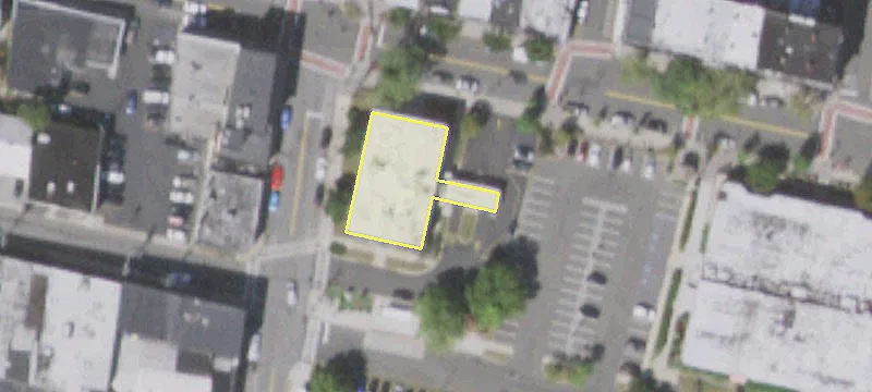 135 Main St