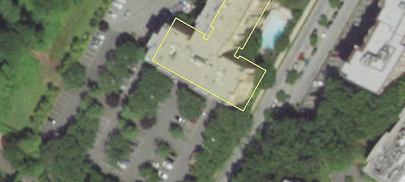 35 Chatsworth Ave, Unit PI24