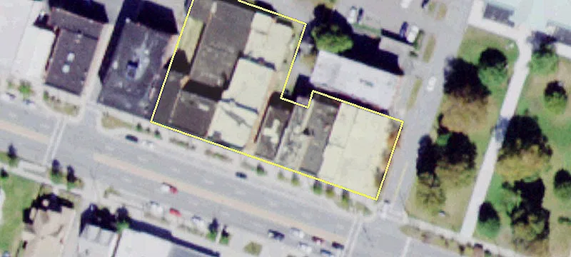 422 Broadway