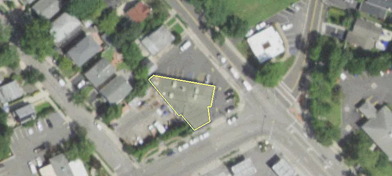 13 Manorhaven Blvd