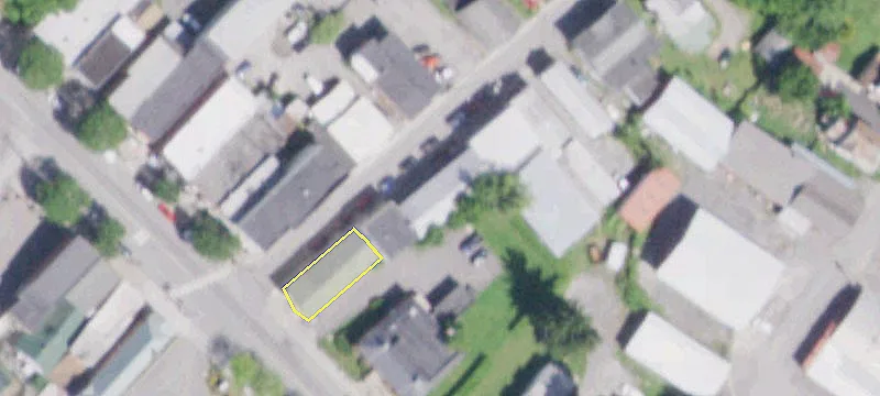 106 Railroad Ave