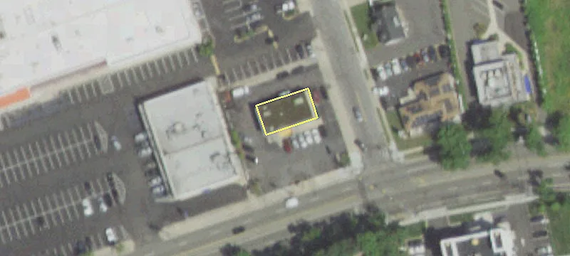 1068 Old Country Rd