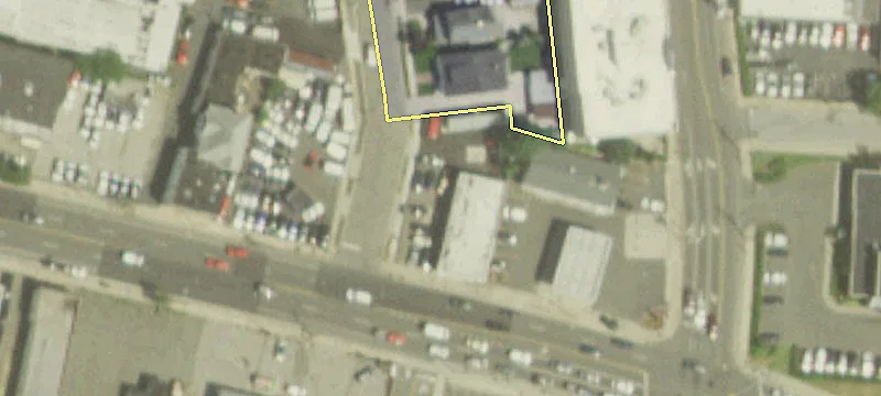 309 Merrick Rd