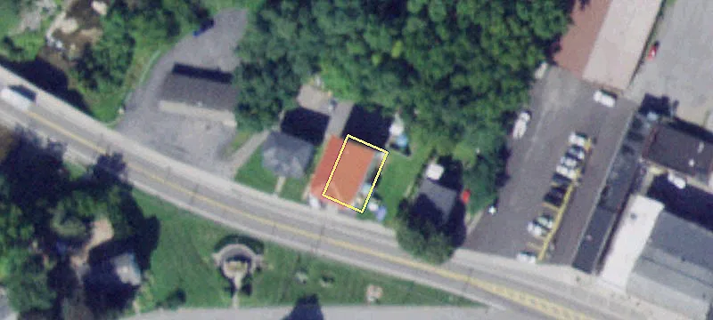 126 Main St