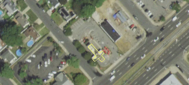 136 Sunrise Hwy