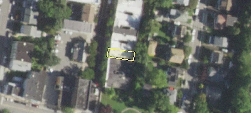566 Warburton Ave