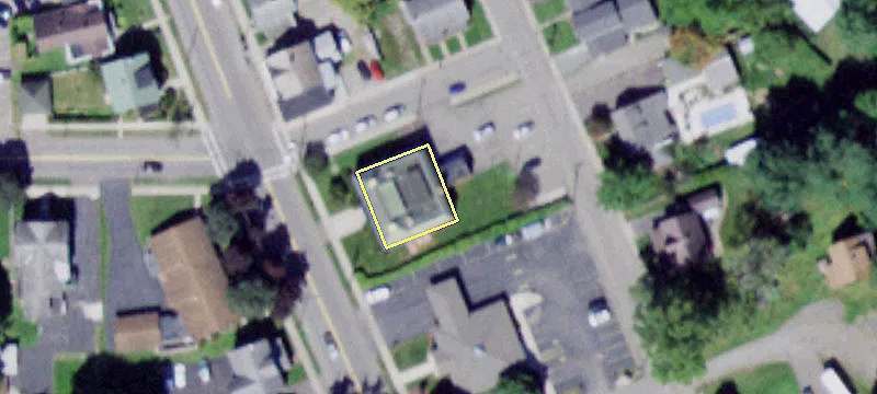 301 Main St
