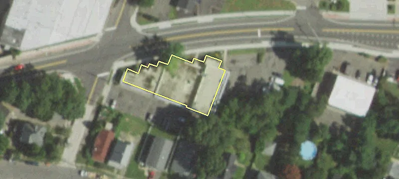 121 Oak St