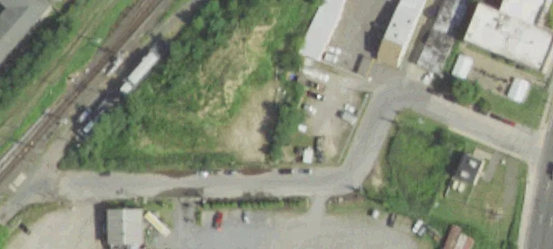 16 Railroad Pl