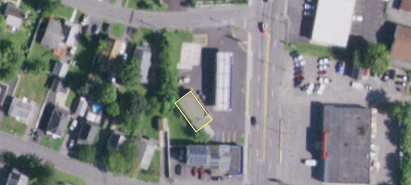 895 Ulster Ave