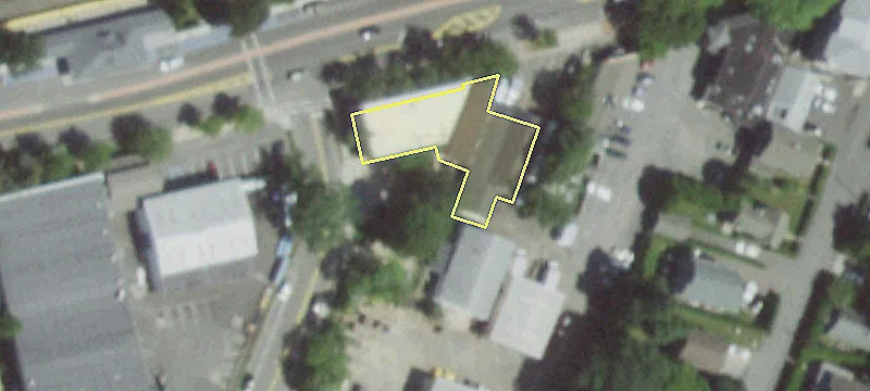 11 Railroad Ave