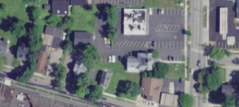 137 Main St