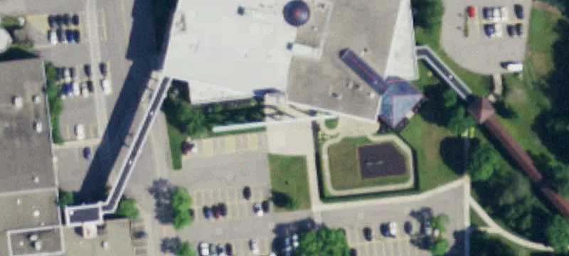 636 Girard Ave