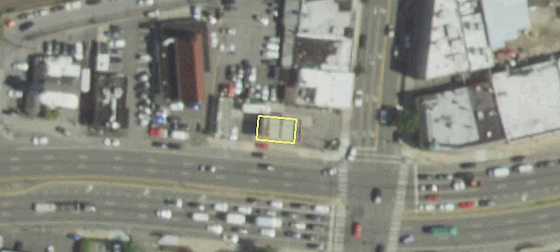3229 Sunrise Hwy