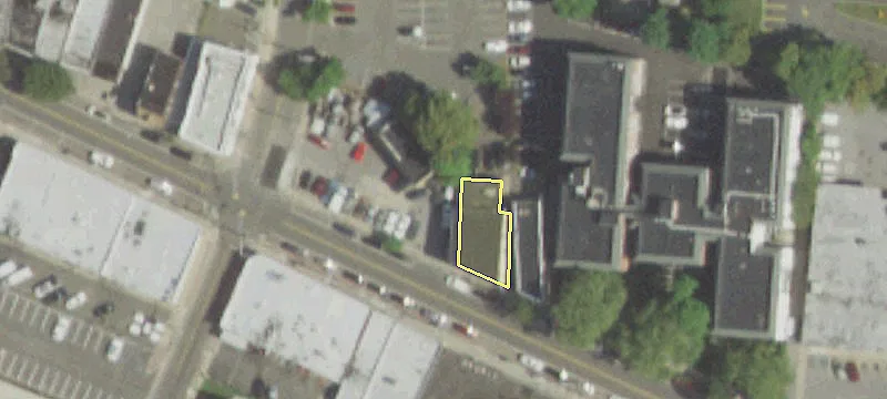 30 Main St