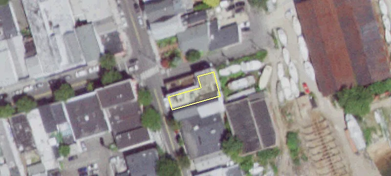 140 Main St