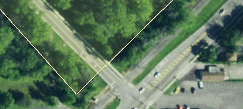 1082 Erie Ave