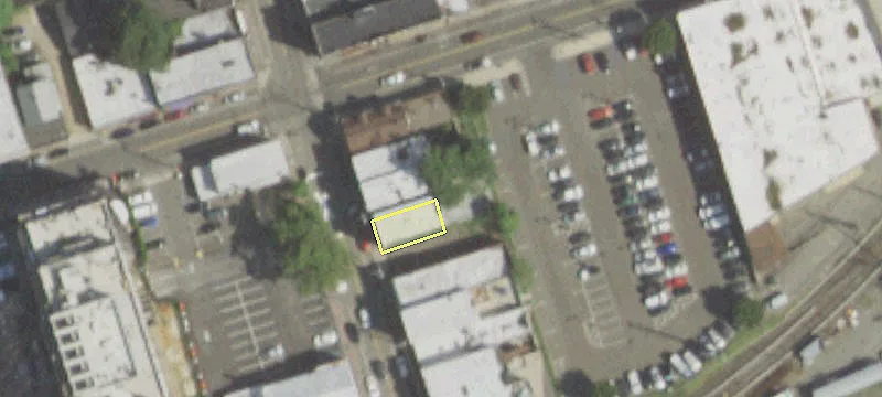 90 Main St