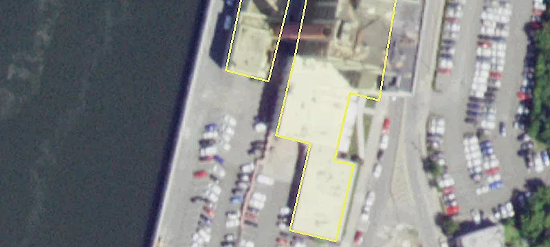 433 Riv St