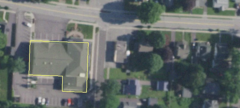 151 Lyell Ave